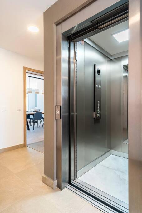 Sunny Valley Golf, Amazing Views & Pool Apartment *